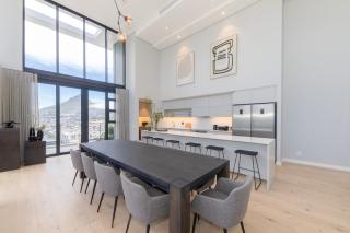 Double Volume Penthouse Apartment - 7