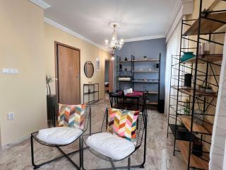 Surrounded View Family - with Private Parking - 6