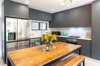 Sunbird - Walk To Beach - In Town - Fast Wifi - 5