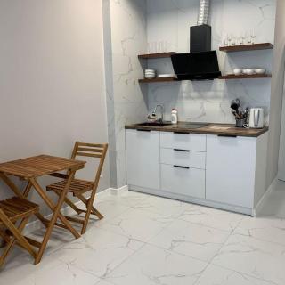 Уютная студия в центре - Batoemi - 5