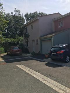 Villa Rose Près centre ville 4 chambres jardin - 2