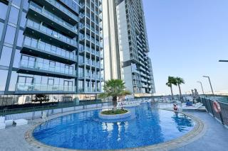 Bright and Stylish studio in JVC with skyline view - Dubai - 6