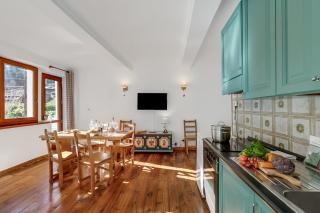 Garden Home - Happy Rentals - 8