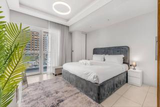 Waves - Spacious Apt with Balcony & Pool - 4