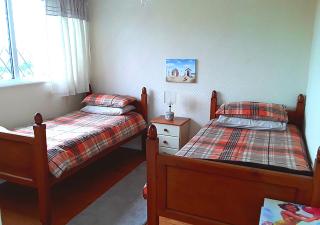 Amazing Family Cottage Just mins to Beach & Attractions, 3 bed, Sleeps 5, Large Garden, Off Road Private Parking, Fab Free WiFi & Pets are Welcome too! The Perfect Family holiday Getaway! - Chapel St. Leonards - 1