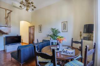 Oltrarno Tasso Apartment in Florence - 2