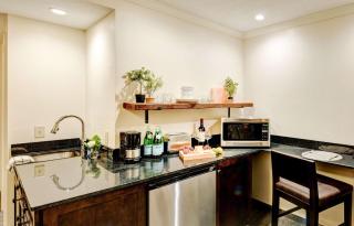 Garrison Hotel & Suites Dover-Portsmouth, Ascend Hotel Collection - Dover - 1