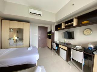 Cozy Studio Room No Kitchen at Skyland City Jatinangor Apartment By Travelio - Sumedang - 9