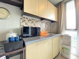 Cozy Studio Room No Kitchen at Skyland City Jatinangor Apartment By Travelio - Sumedang - 3