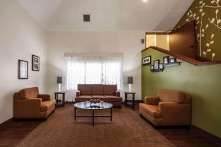 Sleep Inn & Suites Tulsa Central I-44 - Tulsa - 7