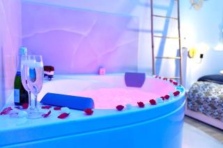 The Pearl - Jacuzzi - Cinéma - Patio - Parking - Le Havre - 4