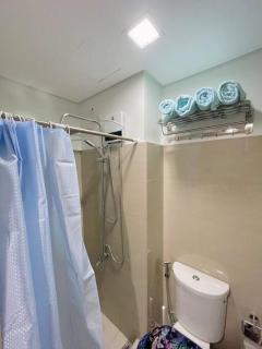 Ocean Room 677 Shore 2 Tower 3 MOA Complex, Pasay City - Manila - 5
