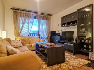 Cozy 2-Bedroom Stay with Parking in OLD INN Bansko by Flat Mаnager - Bansko - 0