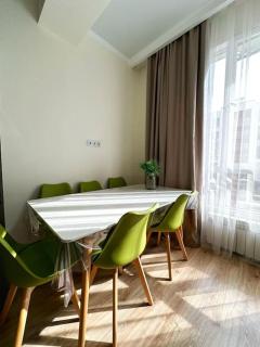 Уютные апартаменты в центре - Almaty - 1