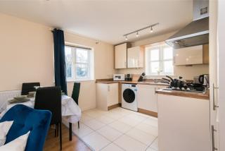 Derby Dream 2 Bed Apartment - Close to City Center - 4