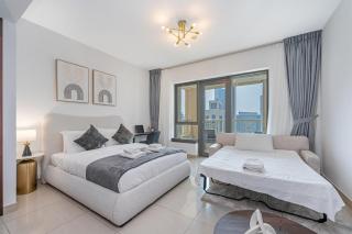 Elegant Studio I Balcony & Sofa Bed I Downtown - Dubai - 2