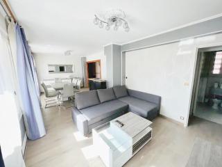 L'Amicale : 80 m², 6 Prs, 3 Ch, Centre ville - Dijon - 0