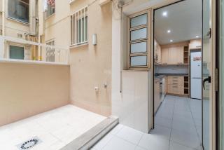 Near Ramblas apartment 3 room flat Min 32 days Parking optional - Barcelone - 4