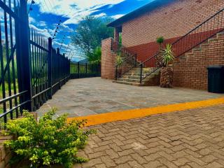 Valozone70 Guesthouse - Thabazimbi - 1