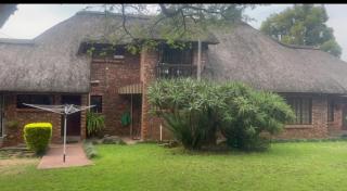 Okgethilwe Lodge - Sabie - 3