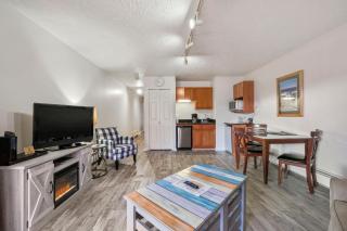 105 Pointes North Inn - 6