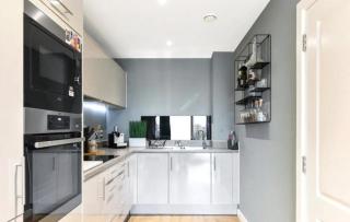 LondonAprt 1Bed Balcony Gym Tv Wifi - Londra - 6