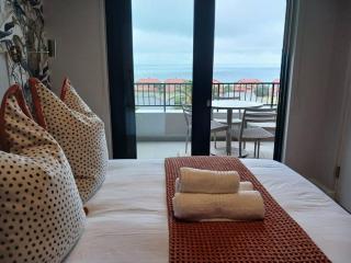 302 Mossel Cove Sea View Deluxe - 9