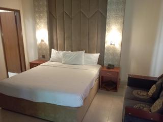 RM Guest House - Lahore - 1