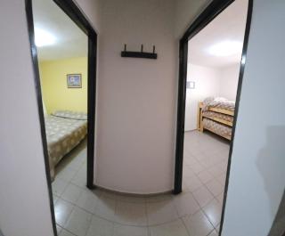 Apart More - 5
