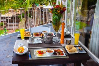 Room 1 of 8 Cozy Suites at The Hilltop Guesthouse - Harare - 1
