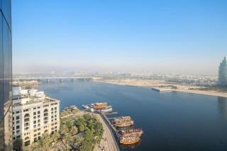 Cozy Waterfront Stay with Balcony, Kitchen & Smart TV - Dubai - 0