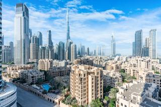 Family Home in Downtown Overlooking Burj Khalifa - 2