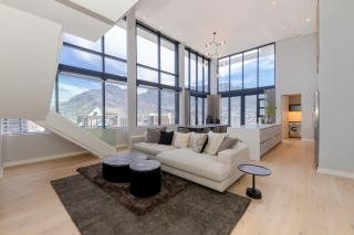 Double Volume Penthouse Apartment - 0