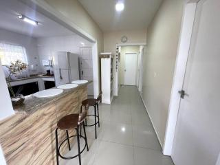 CASA BELA - a 350m do Centro de Miguel Pereira com piscina e churrasqueira 12 pessoas - Miguel Pereira - 4