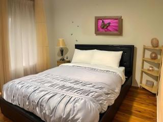 Cheerful 4 Bedrooms With Free Parking - Kingswood - 8