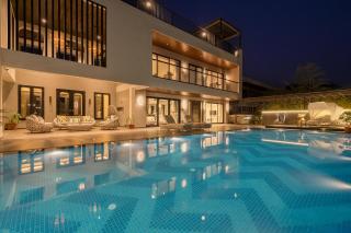 StayVista at The Amaryllis with Heated Pool & Projector Set-Up - Karjat - 0