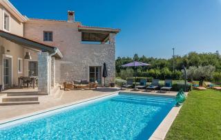 New! Villa Corinne with 42 m2 pool, sauna - Štuti - 9