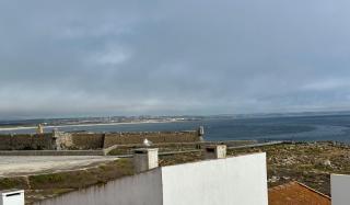 VILLA Estrelas - PENICHE Centre Ville -Vue mer -Choix de 3 maisons indépendantes dans la même rue - Plage à 300 metres -Parking gratuit- - Peniche - 1