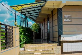Comfort View Guest House - Cyuve - 3