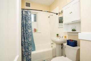 8 Peaceful, Bright apt 3br close to Milton center - 3