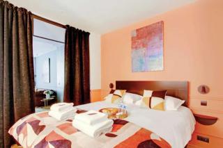 V Vast Apartment, Steps from Place des Vosges AC - París - 7