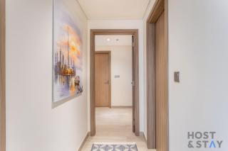 Bright 2BR at Azizi Riviera, MBR - 9