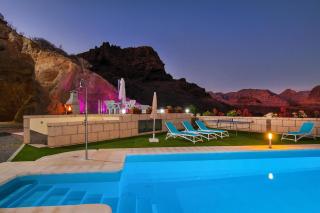 Villa Monte Leon Deluxe Monte León, Gran Canaria Luxurious Seclusion Private Heatable Pool Stunning Mountain Views Sleeps Up To 12 Guests - Las Palmas de Gran Canárias - 8
