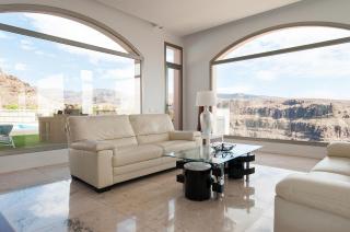 Villa Monte Leon Deluxe Monte León, Gran Canaria Luxurious Seclusion Private Heatable Pool Stunning Mountain Views Sleeps Up To 12 Guests - Las Palmas de Gran Canárias - 2