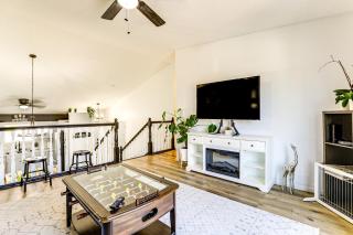 3 Mi to UNL and Memorial Stadium Home with Large Yard - 9
