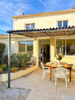 Jardin - Parking - 10 min Centre Ville - Sanary-sur-Mer - 7