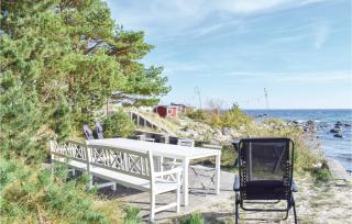 Four-Bedroom Holiday Home In Ahus - Åhus - 9