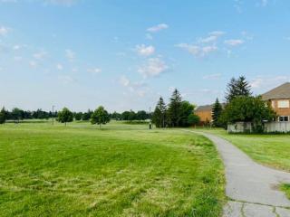 Sunnys Home Stays 1 Bedroom Bath & Kitchenette Toronto Mississauga At Erin Mills With Pvt Entrance - Mississauga - 3