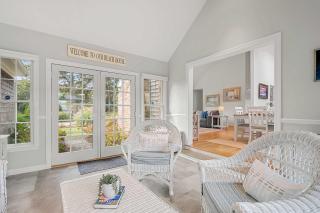 Minutes to Red River Beach Dog Friendly - 1