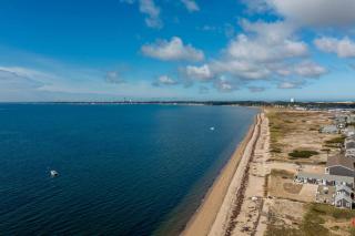 Beachfront with Stunning Views - Truro - 3